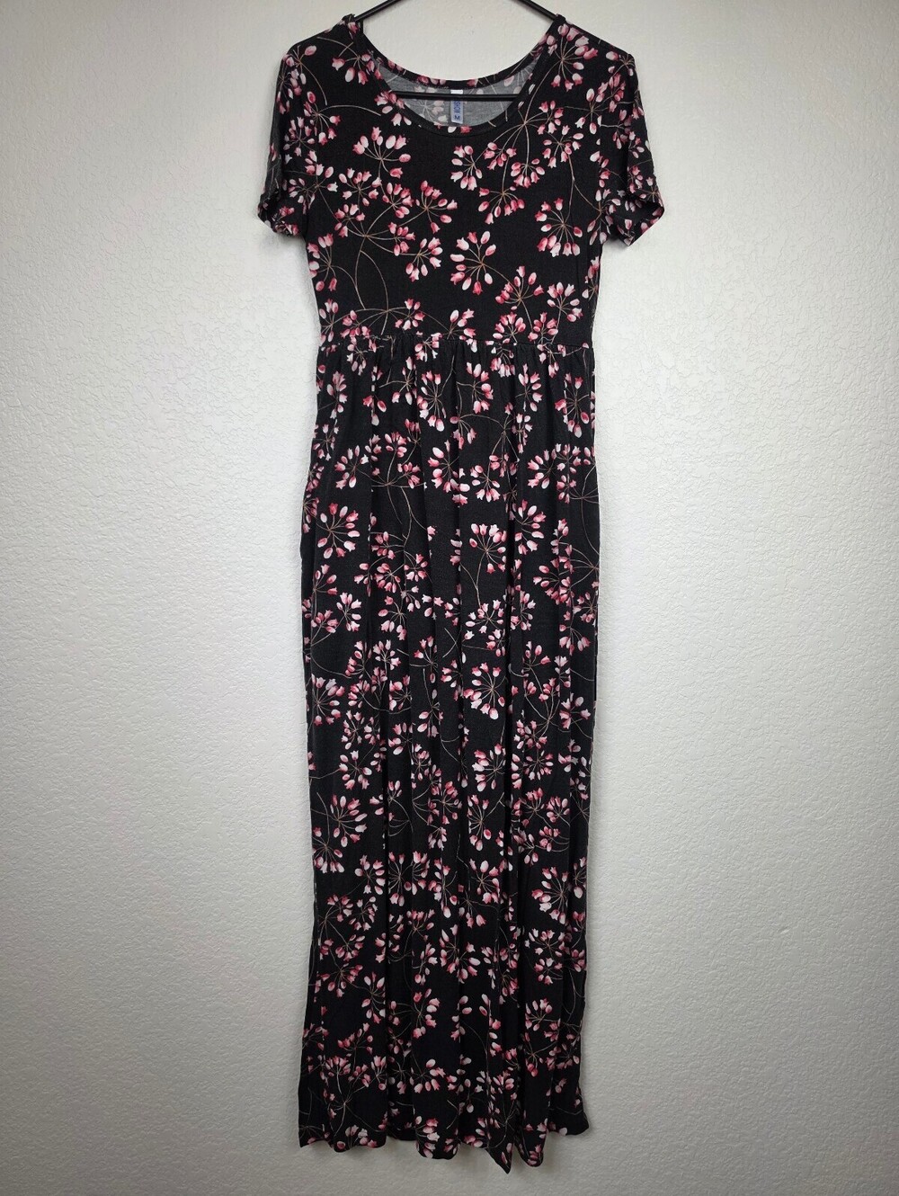Vintage Women's Black Floral Print Maxi Dress Medium